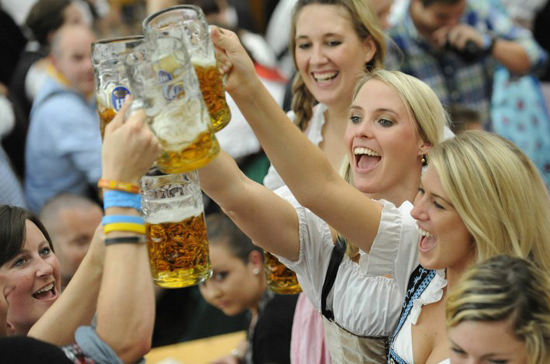 假制度:欧洲最享受 亚洲最勤奋澳门新葡京app盘点各国带薪休(图4) 假制度:欧洲最享受 亚洲最勤奋澳门新葡京app盘点各国带薪休(图4)